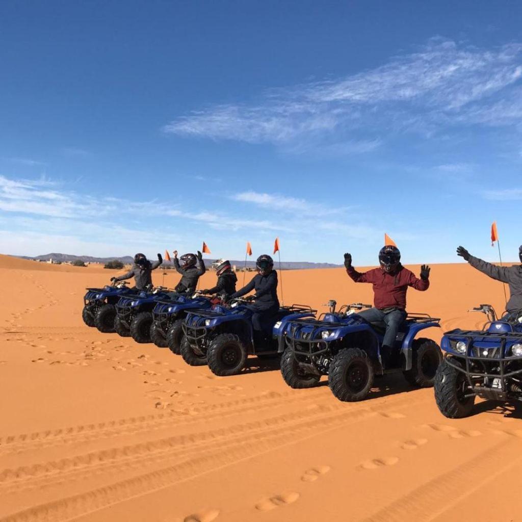 Riad Les Roches Merzouga Bagian luar foto