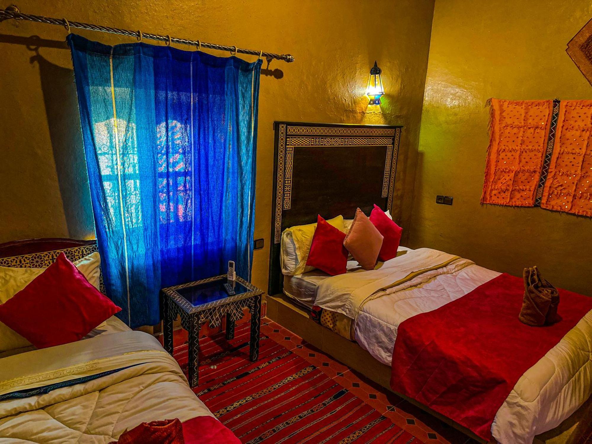 Riad Les Roches Merzouga Bagian luar foto