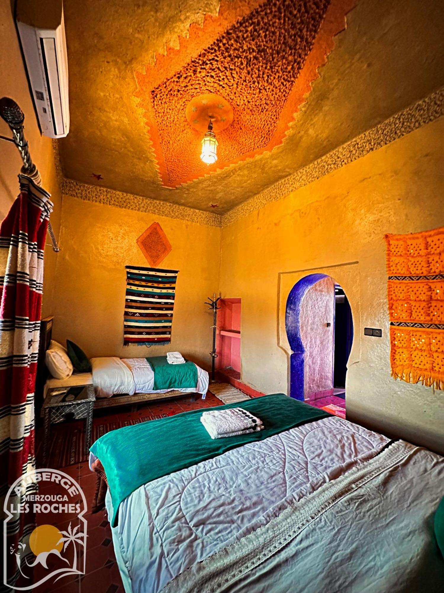 Riad Les Roches Merzouga Bagian luar foto