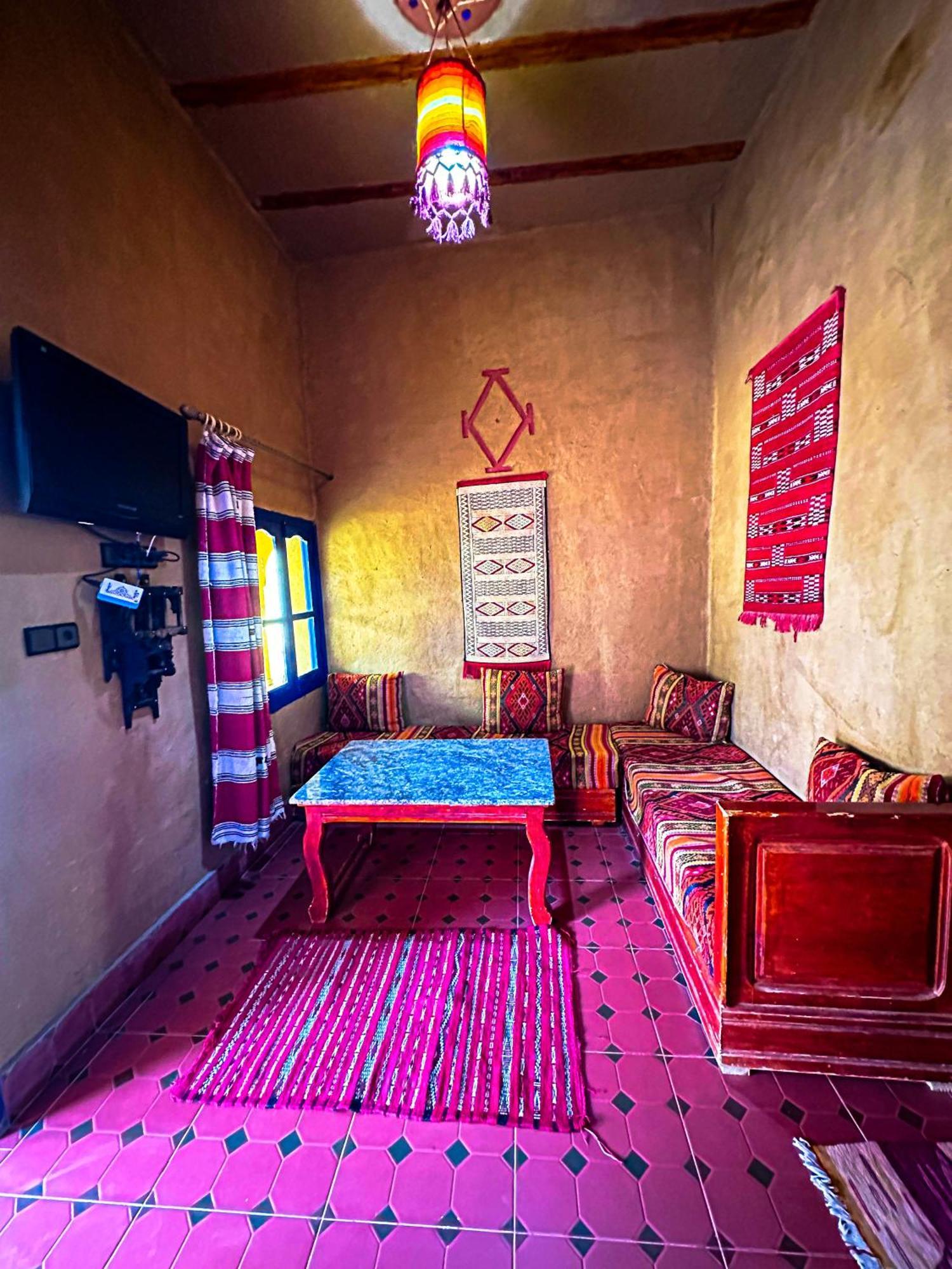 Riad Les Roches Merzouga Bagian luar foto
