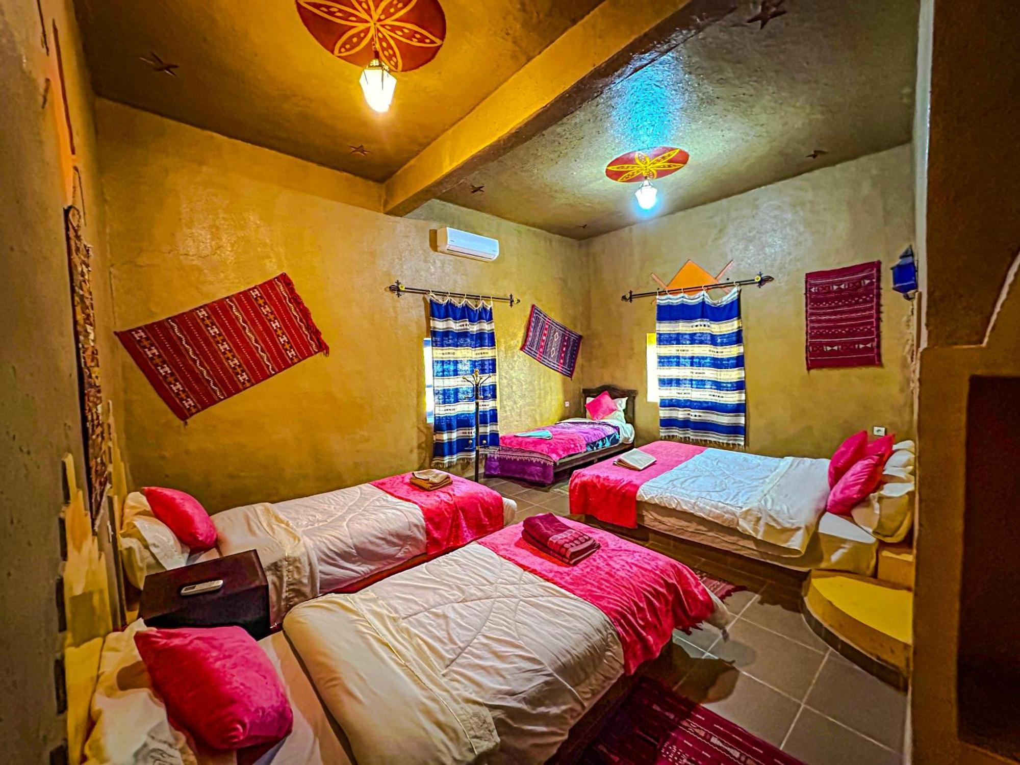 Riad Les Roches Merzouga Bagian luar foto