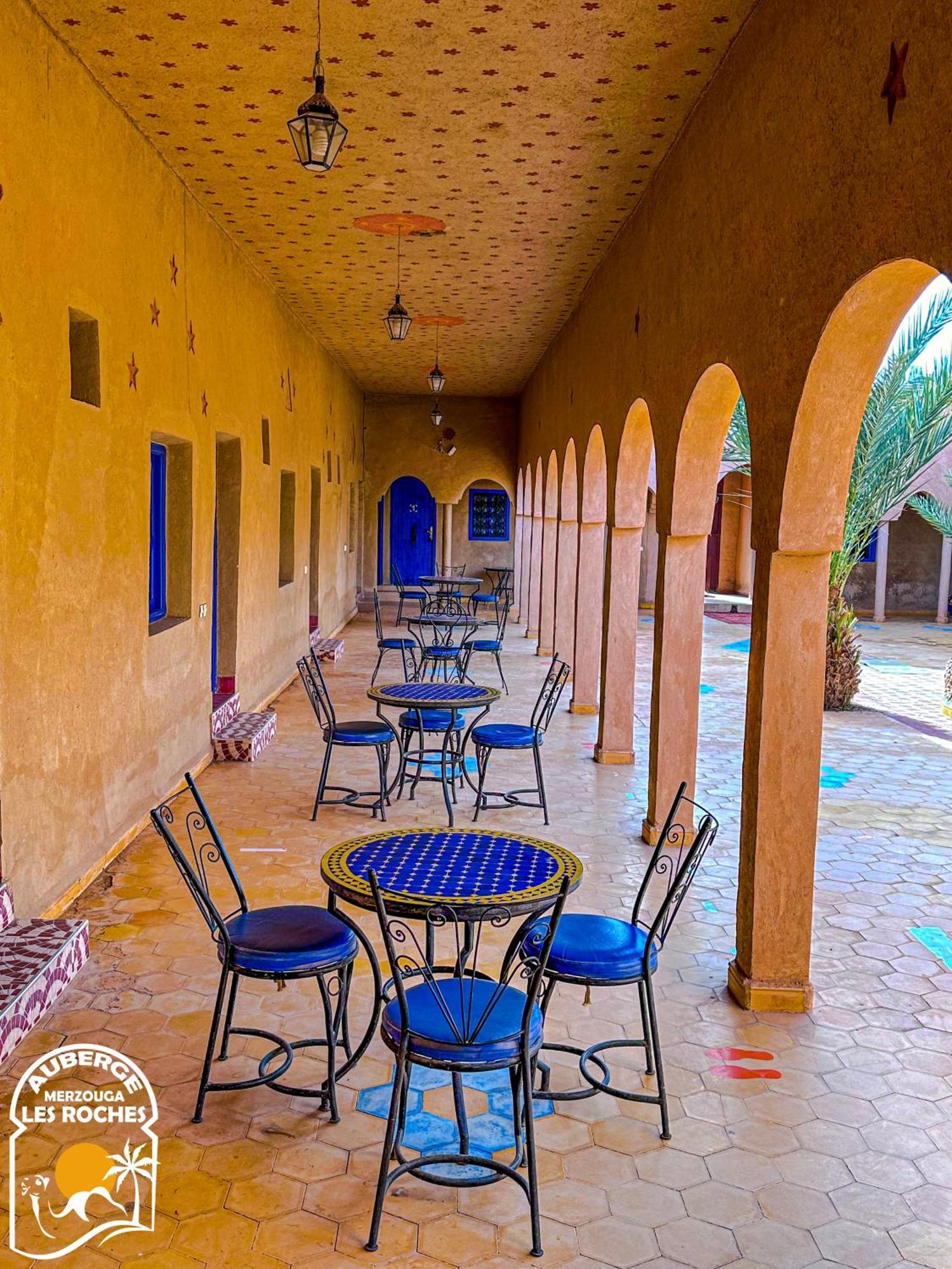 Riad Les Roches Merzouga Bagian luar foto