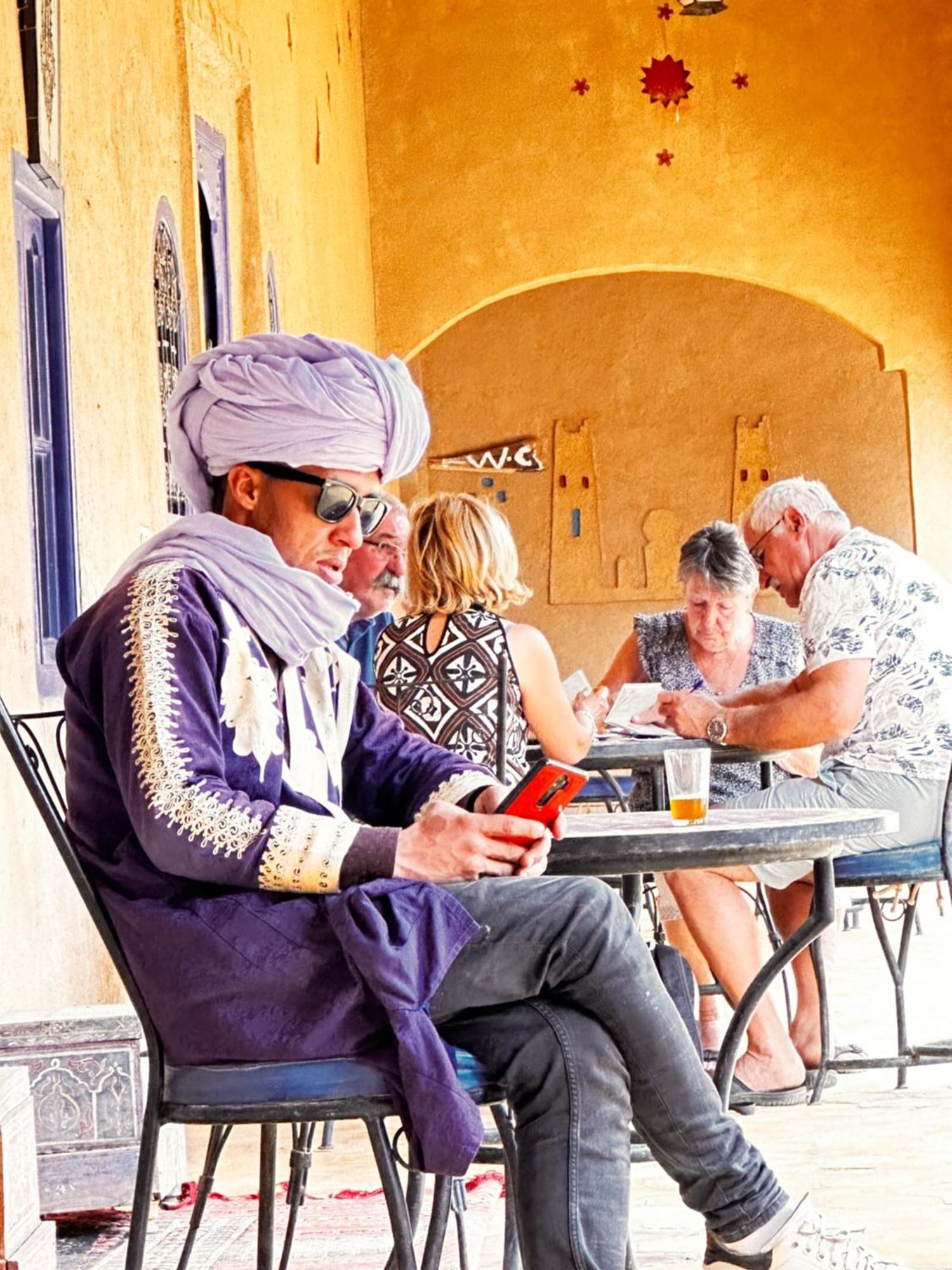 Riad Les Roches Merzouga Bagian luar foto